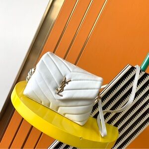 🔥🔥🔥Yves Saint Laurent Cream Quilted Crossbody Bag